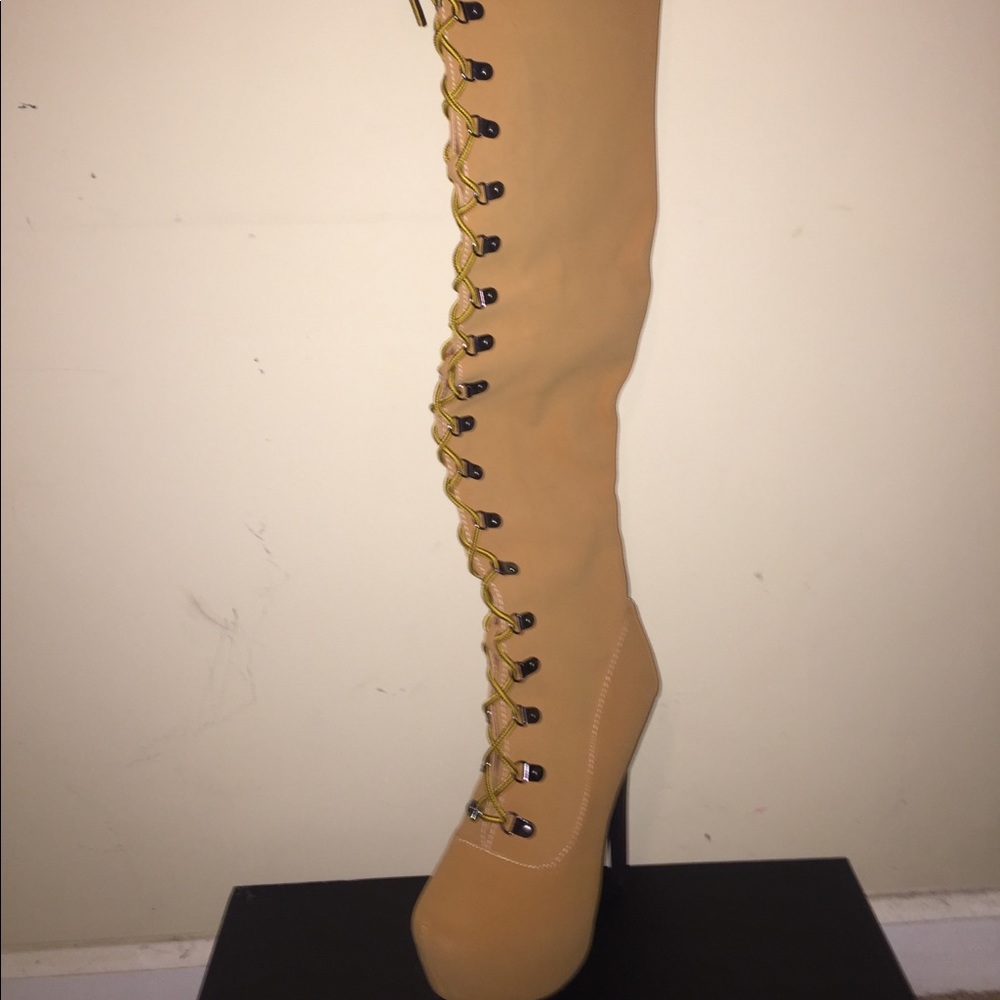 Thigh boots